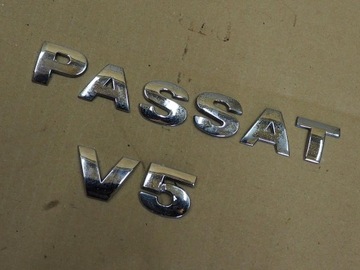PASSAT B5 V5 EMBLEMAT klapy TYŁ Oryginał