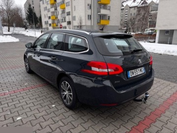 Peugeot 308 II SW 1.2 PureTech 130KM 2016 Peugeot 308 1.2 PureTech 130KM GPF Stop &amp; Start Allure Business-Paket 2016r, zdjęcie 27