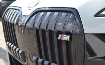 BMW Seria 7 G70 Sedan Plug-In 3.0 M60e 571KM 2023 BMW Seria 7 Dealer BMW Bonkowscy Gorzow Wlkp. 3.0 Hybryda Plug-in 571KM, zdjęcie 7