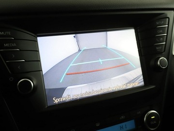 Toyota Avensis III Wagon Facelifting 2015 2.0 D-4D 143KM 2015 Toyota Avensis navi klima auto LED grzane fotele, zdjęcie 22
