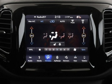Jeep Compass II SUV 1.4 MultiAir 140KM 2019 Jeep Compass Grzane fotele grzana kierownica klima, zdjęcie 24