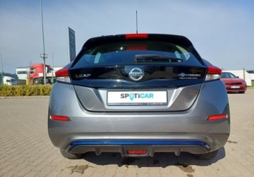 Nissan Leaf II Hatchback Elektryczny 40kWh 150KM 2022 Nissan Leaf 40kWh Acenta 150 KM I wl. sewisowany w ASO Elektryczny, zdjęcie 4