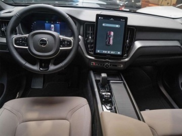 Volvo XC60 II 2026 VOLVO XC60 B5 AWD Core Suv 2.0 (264KM) 2026, zdjęcie 5