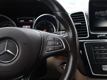 Mercedes GLE W166/C292 SUV 3.0 350d 258KM 2016 Mercedes GLE GLE 350 d, Salon Polska, zdjęcie 16