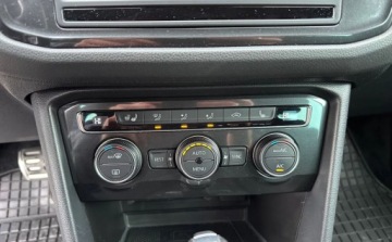 Volkswagen Tiguan II SUV 2.0 TDI 150KM 2017 Volkswagen Tiguan II 2017R 2.0TDI 4Motion DSG Diesel Automat 2.0 Diesel, zdjęcie 25