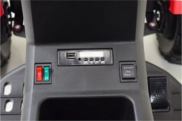 АККУМУЛЯТОРНЫЙ ТРАКТОР С ПИЛОТНЫМ ПРИЦЕПОМ