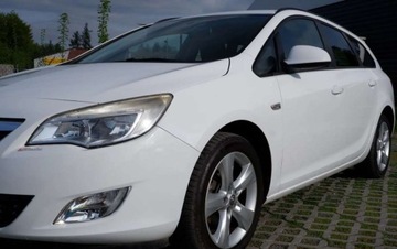 Opel Astra J Sports Tourer 1.4 Turbo ECOTEC 140KM 2012 Opel Astra 1.4 Turbo BEZ Korozji Klimatyzacja ...