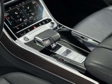 Audi A8 D5 Sedan Facelifting 3.0 55 TFSI 340KM 2022 Audi A8 S line,Head Up,Kamery 360,Panorama,BO 3.0 Benzyna 340KM, zdjęcie 14
