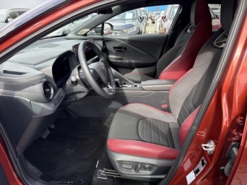 Toyota C-HR II SUV Plug-In 2.0 Hybrid Dynamic Force Plug-in  223KM 2025 Toyota C-HR 2.0 Hybrid Dynamic Force Executive Pre, zdjęcie 12