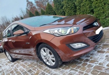 Hyundai i30 II Wagon 1.4 CRDi 90KM 2013 Hyundai i30 Hyundai i30 II Piekny Hyundai i30 1.4 CRDI 2013r - ladny stan, zdjęcie 2