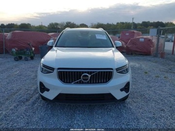 Volvo XC40 2023 Volvo XC 40 B5 Plus Bright Theme 2023 2.0l 2.0 Benzyna 247KM, zdjęcie 7
