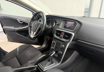 Volvo V40 II Hatchback Facelifting 2.0 D3 150KM 2019 Volvo V40 salon PL FV VAT 23 bezwypadkowy po serwisie duzy ekran, zdjęcie 16