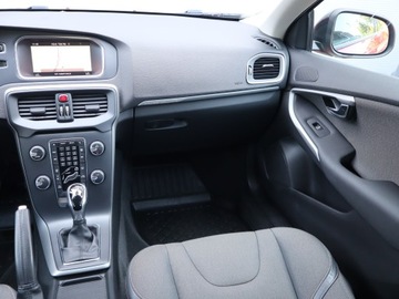 Volvo V40 II Cross Country Facelifting 2.0 T4 190KM 2018 Volvo V40 Cross Country 2.0 T4 AWD, Salon Polska, zdjęcie 7