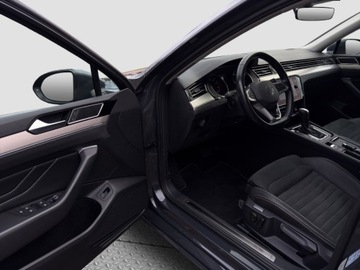 Volkswagen Passat B8 Limousine Facelifting 2.0 TSI 190KM 2021 Volkswagen Passat VW Passat 2.0 TSI 190KM DSG Elegance Premium 2.0 190KM, zdjęcie 29