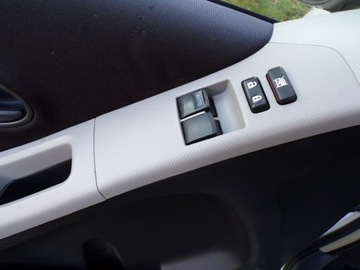 Toyota Yaris II Hatchback 5d 1.0 VVT-i 69KM 2010 Toyota Yaris Klimatyzacja / Elektryka / Gwarancja, zdjęcie 19