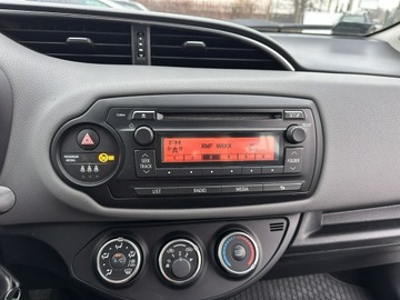 Toyota Yaris III Hatchback 5d Facelifting 1.33 Dual VVT-i 99KM 2014 Toyota Yaris 1.3 benz 99KM|Klima|Isofix|Salon PL|, zdjęcie 25