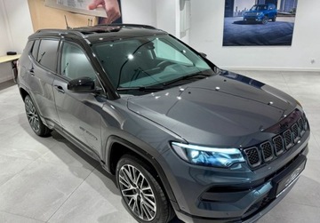 Jeep Compass II SUV Facelifting 1.5 MHEV T4 130KM 2025 Jeep Compass e-Hybrid MY25 SUMMIT MHEV pakiet zimowy RATA OD 672zl NETTO, zdjęcie 4