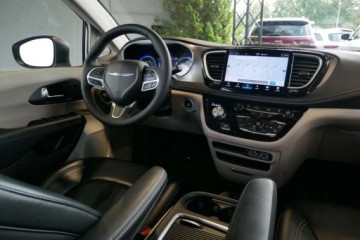 Chrysler Pacifica II 3.6 V6 291KM 2023 Chrysler Pacifica 18tys.km TouringL Polift Pentastar 3.6L V6 7os. 291KM St, zdjęcie 14