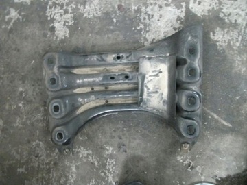 MERCEDES S W221 OPĚRADLO DRŽÁK PŘEVODOVKY