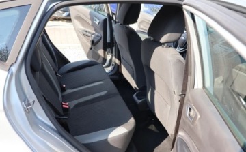 Ford Fiesta VII Hatchback 3d Facelifting 1.25 82KM 2016 Ford Fiesta Klimatyzacja, Wielofunkcyjna kierownica, Elektryczne szyby 1.2, zdjęcie 8