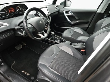 Peugeot 2008 I SUV Facelifting 1.2 PureTech 110KM 2018 Peugeot 2008 2008 1.2 Pure Tech Crossway S&amp;S EAT6, zdjęcie 10