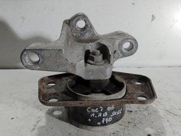 КРЕПЛЕНИЕ ПОДУШКА КОРОБКИ MITSUBISHI COLT VI 1.1 MR961611 MR961613