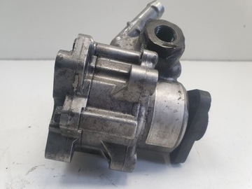 BMW E90 E87 2.0D ČERPADLO SERVA 7692974