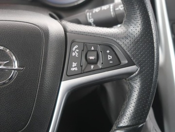 Opel Astra J GTC 1.7 CDTI ECOTEC 110KM 2014 Opel Astra 1.7 CDTI, Xenon, Klima, Klimatronic, zdjęcie 16