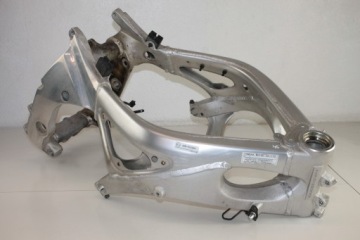 YAMAHA R6 RJ01 RJ03 98-02 РАМА С ДОКУМЕНТАМИ 1999