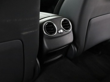 Mercedes Klasa C W205 Kombi Facelifting 2.0 220d 194KM 2019 Mercedes C 220 Avantgarde automat 194KM navi, zdjęcie 39