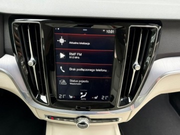 Volvo V60 II  Kombi 2.0 D3 150KM 2020 Volvo V60 2.0 D3 150 KM Skóry Kamera Hak FV23%, zdjęcie 17