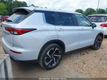 Mitsubishi Outlander III 2022 Mitsubishi Outlander 2022r., 2.5L 2.5 Benzyna 181KM, zdjęcie 3