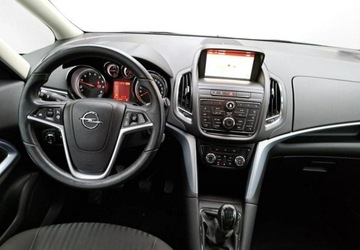 Opel Zafira C Tourer 1.4 Turbo ECOTEC 140KM 2015 Opel Zafira BDB STAN - 7 osobowy - kamera - klima - nawigacja - tempomat, zdjęcie 9
