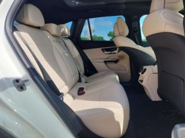 Mercedes GLC C254/X254 2024 Mercedes-Benz GLC 300 4matic 2024 2.0 Benzyna 255KM, zdjęcie 10