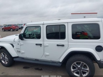 Jeep Wrangler IV 2021 Jeep Wrangler JEEP WRANGLER UNLIMITED SAHARA 3.6 Benzyna 285KM, zdjęcie 5