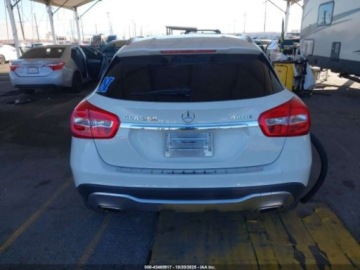 Mercedes GLA I 2017 Mercedes-Benz GLA 2018 MERCEDES-BENZ GLA 250 4MATIC 2.0 Benzyna 208KM, zdjęcie 6