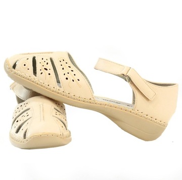 СПОРТИВНЫЕ САНДАЛИИ ЖЕНСКИЕ, УДОБНЫЕ, РЕГУЛИРУЕМЫЕ НА ЗАЛИВКЕ.