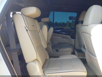 Cadillac Escalade III 2023 Cadillac Escalade Premium Luxury 2023 6.2l 6.2 Benzyna 420KM, zdjęcie 12