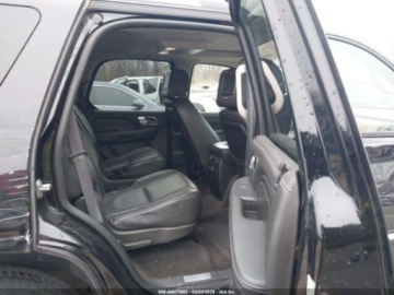 Cadillac Escalade III 2014 Cadillac Escalade Platinum 2014 6.2 Benzyna 403KM, zdjęcie 13