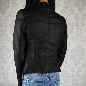 КОЖАНАЯ КУРТКА ЖЕНСКАЯ ЧЕРНАЯ КОЖАНАЯ