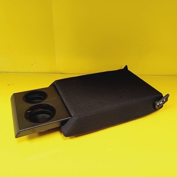 LOKETNÍ OPĚRKA POHOVKA DRŽÁK NA HRNEK MERCEDES-BENZ C W203 A2039700074 NR28