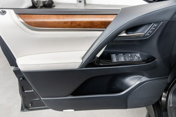 Lexus LX IV (570) 5.7 V8 367KM 2019 Lexus LX570 V8 367 KM Salon Polska. Bezwypadek., zdjęcie 31