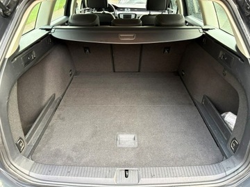 Volkswagen Passat B8 Variant 1.4 TSI BlueMotion Technology ACT 150KM 2017 Volkswagen Passat Variant 1.4 TSI 150 KM Highline, zdjęcie 30