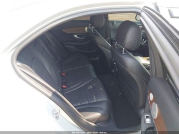 Mercedes Klasa C W205 2020 Mercedes-Benz Klasa C 2020 Mercedes-Benz C-Class C 300 4MATIC Sedan 2.0, zdjęcie 7