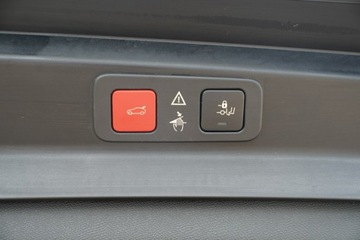 Peugeot 5008 II Crossover Facelifting 1.6 PureTech 180KM 2022 Peugeot 5008 GT kamera Skora adc Nawi PANORAMA bli, zdjęcie 16