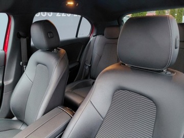 Mercedes Klasa A W177/V177 Hatchback 1.3 160 109KM 2019 Mercedes-Benz Klasa A Kamera Benzyna Elektryka 2xPDC Sensor LED Alu 1.3, zdjęcie 11