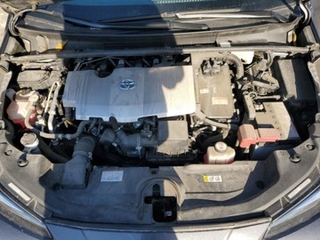 Toyota Prius IV Hatchback Plug-in 1.8 Hybrid Plug-in 122KM 2022 Toyota Prius Night Shade 2022 1.8l 1.8 Hybryda 121KM, zdjęcie 6
