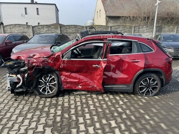 Mercedes GLA II Off-roader Facelifting 2.0 250 224KM 2024 Mercedes GLA 250 4Matic Automat Pamięć Skóra, zdjęcie 3