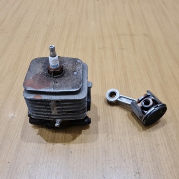 MCCULLOCH MD 320 AV ЦИЛИНДРОВОЙ ПОРШЕНЬ ОРИГИНАЛЬНЫЙ КОМПЛЕКТ