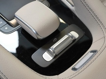 Mercedes GLE V167 SUV Facelifting 3.0 450d 367KM 2025 MERCEDES-BENZ GLE 450 d 4-Matic AMG Line 3.0 (367KM) 2025, zdjęcie 11